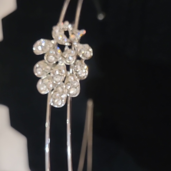 Rhinestone Headband Silver Very Sparkly - Picture 6 of 6